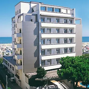 **** Hotel National Italia